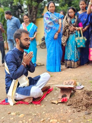 रविंद्र भवन सार्वजनिक दुर्गा पूजा समिति ने की खुटी पूजा